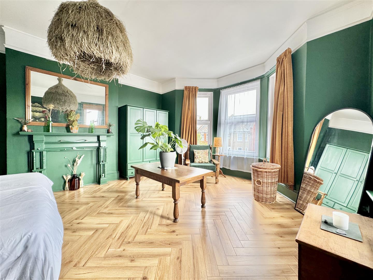3 bed property in Ashburnham Road, Hastings